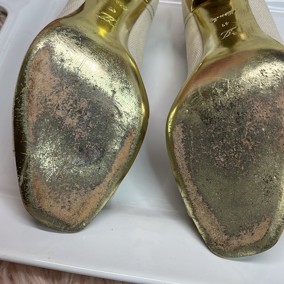 LOUIS VUITTON LOVE PLATE PEEPTOE PUMPS - Picture 6 of 15